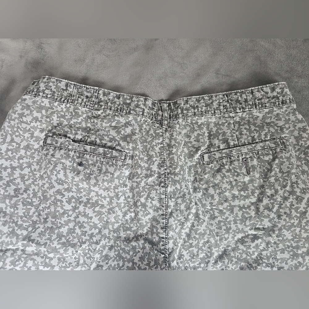 Slate & Stone Shorts Mens 34 Light & Dark Grays Chino Denim Botanical Men's - Picture 7 of 10